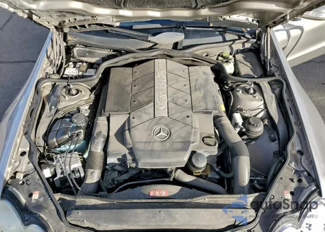 2004 Mercedes-Benz Sl 500 z USA, uszkodzony, nr VIN WDBSK75F74F077653